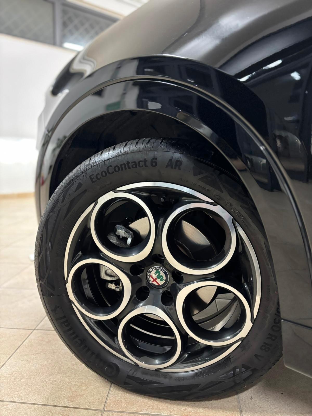 Alfa Romeo Tonale 1.6 diesel 130 CV TCT6 Veloce