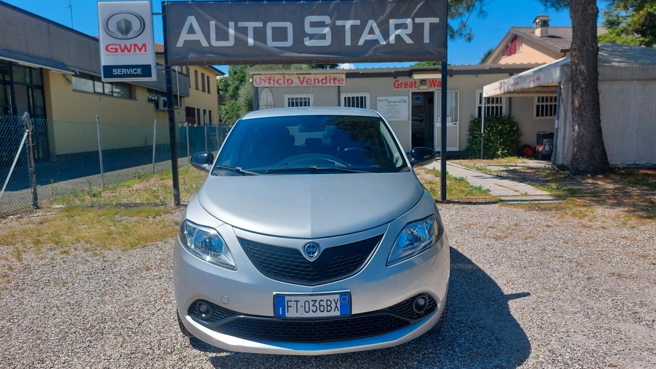 Lancia Ypsilon 1.2 69 CV 5 porte GPL Ecochic Gold