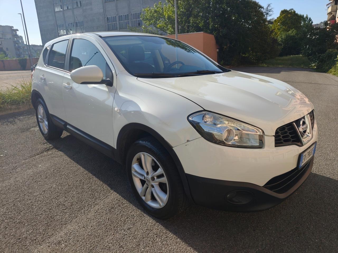 Nissan Qashqai 1.6 GPL gancio traino lavori certificati
