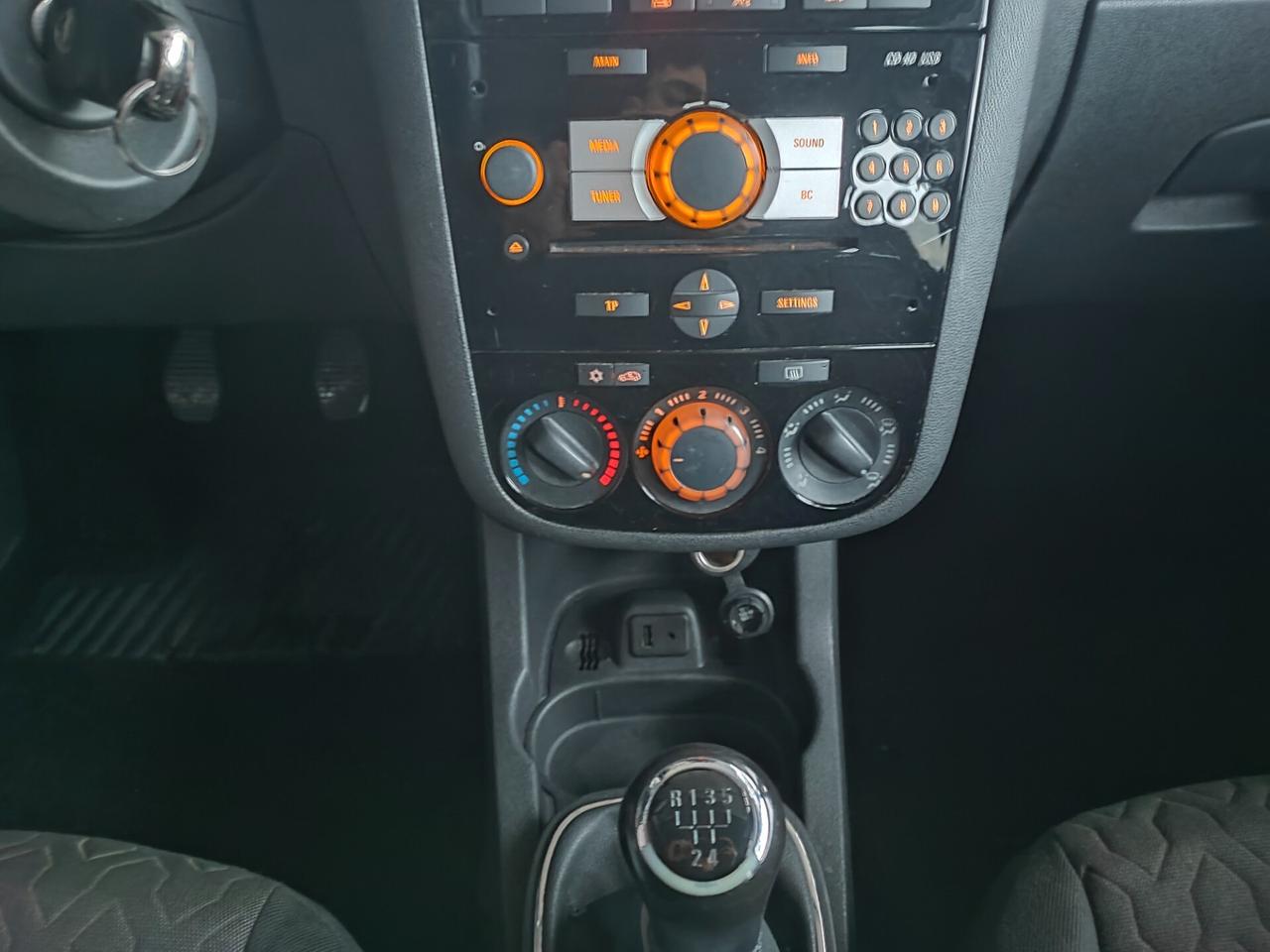 Opel Corsa 1.2 85CV 5 porte GPL-TECH Edition