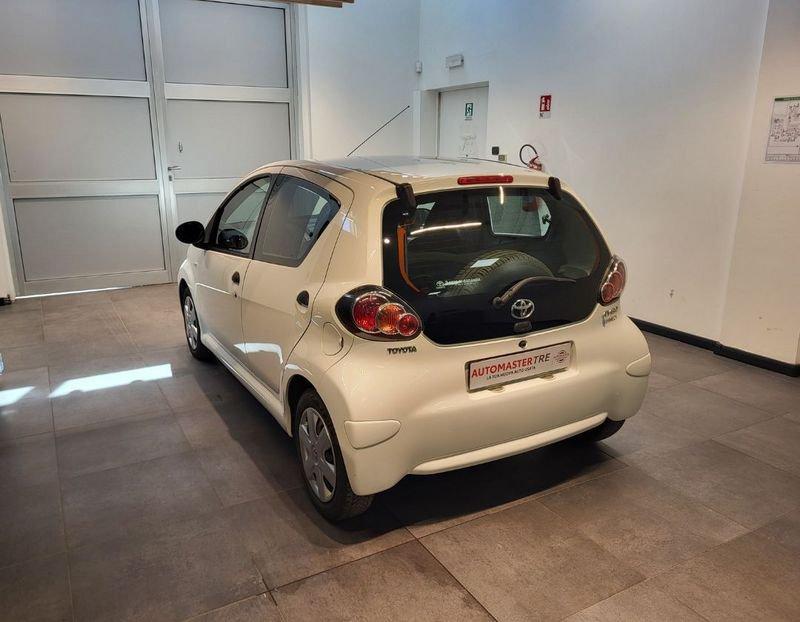 Toyota Aygo Aygo 1.0 12V VVT-i 3 porte Now Connect