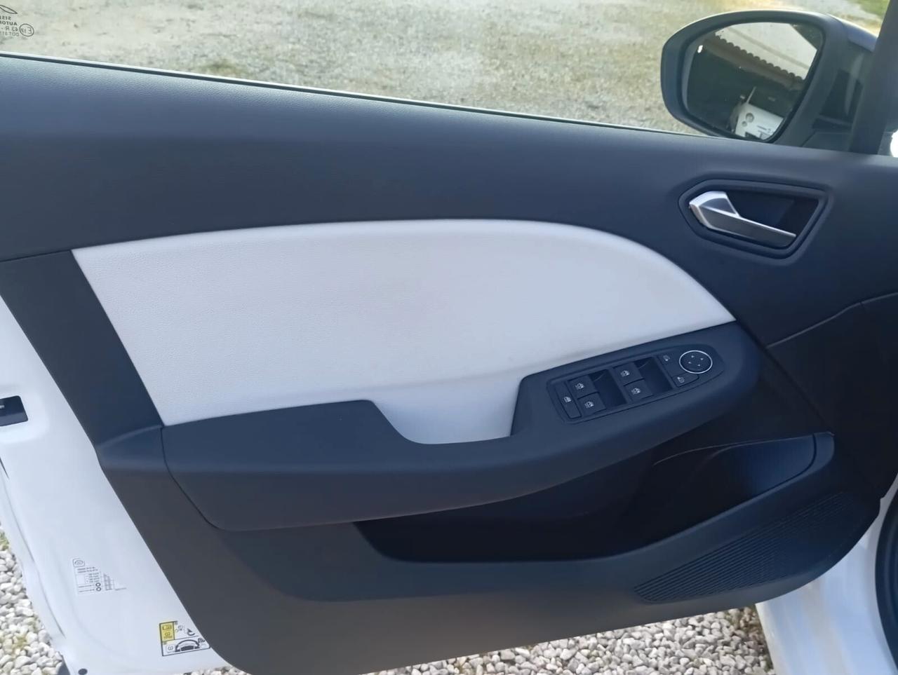 Renault Clio TCe 101 CV GPL 5 porte Techno UNIPRO KM 80000