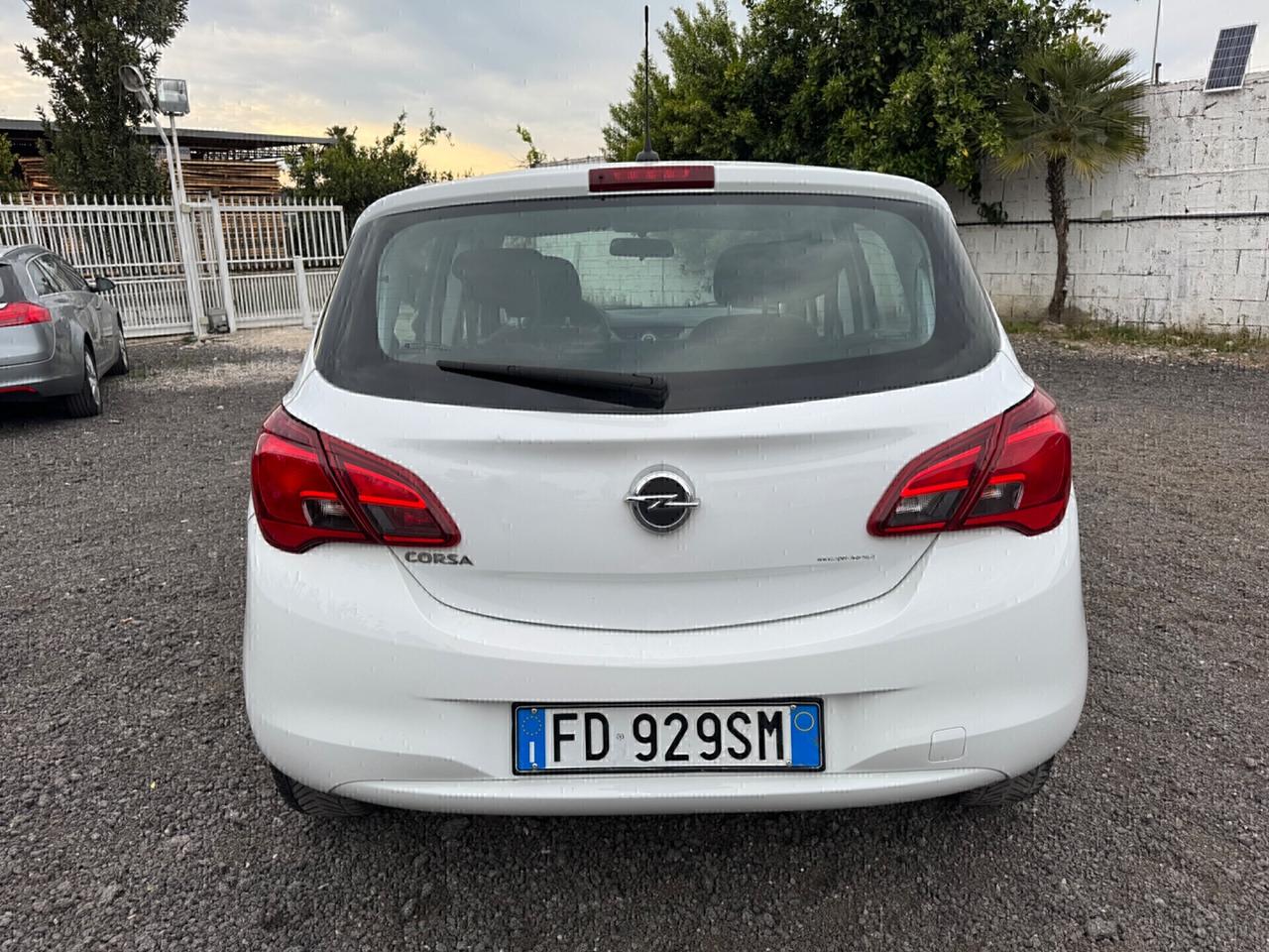 Opel Corsa 1.4 90CV GPL Tech 5 porte Innovation