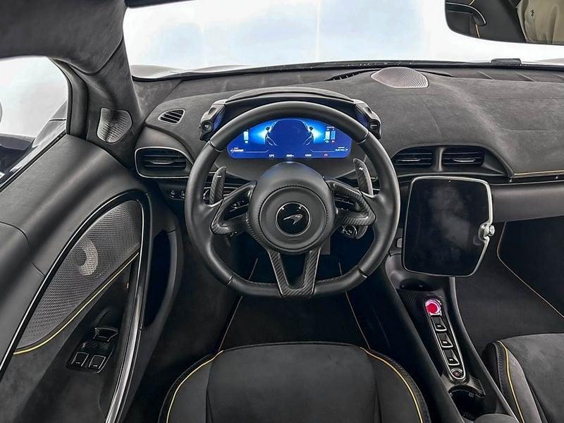 McLaren Artura Artura Performance - McLaren Milano
