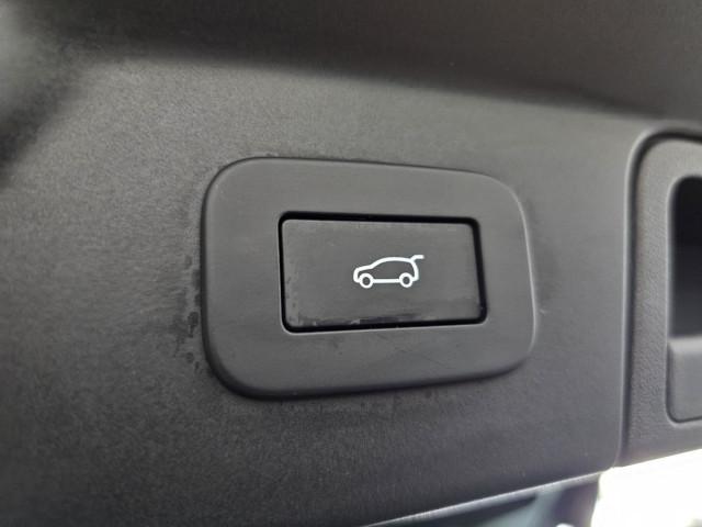 Land Rover Range Rover Velar Dynamic SE Tetto C.21 Navi ACC BlackPack