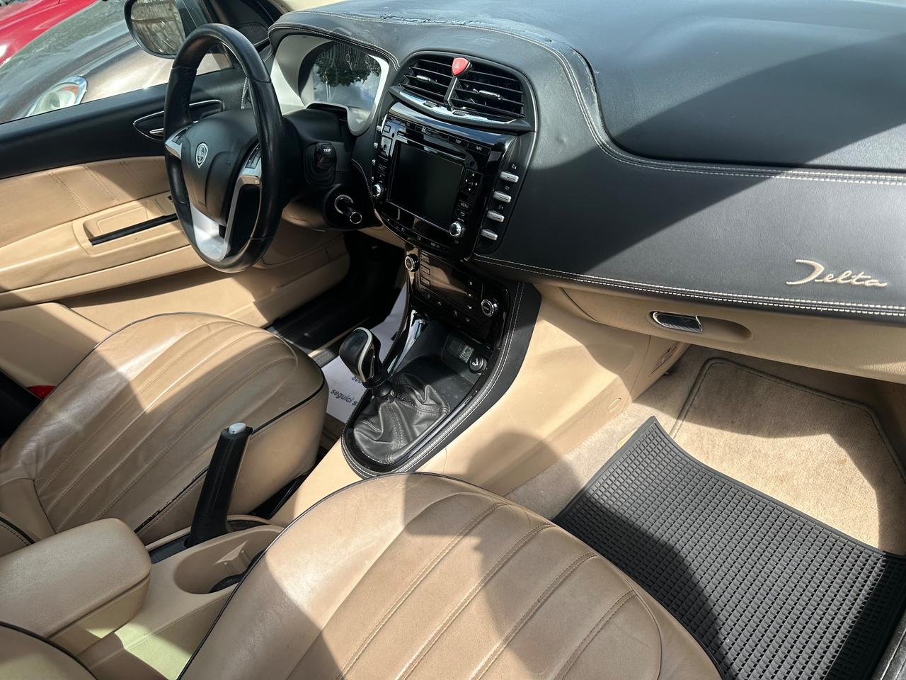 Lancia Delta 1.9 diesel 2010 TETTO APRIBILE GARNTITA