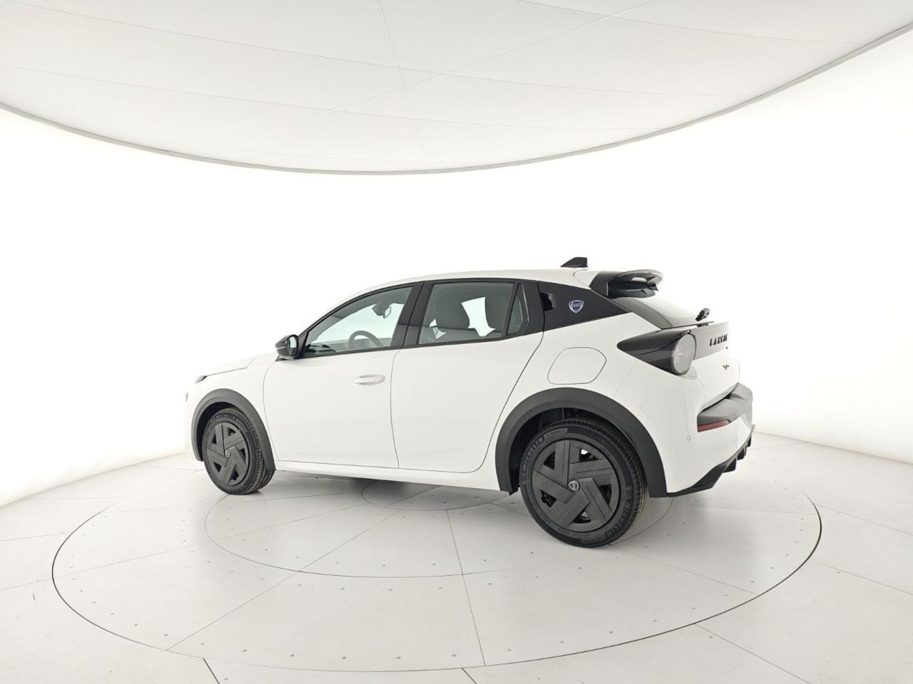 LANCIA Ypsilon Hybrid e-DCT