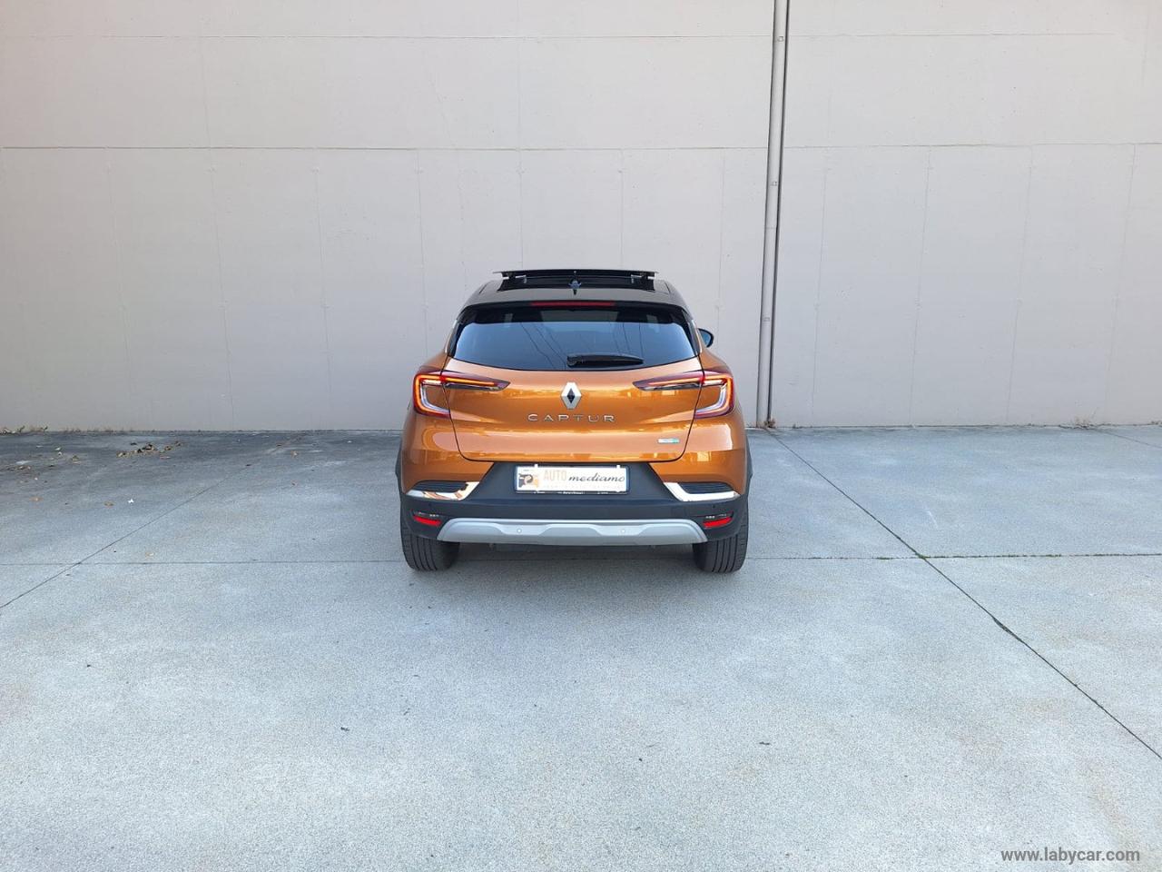 RENAULT Captur INTENSE Plug-in Hybrid E-Tech TETTO 160 CV