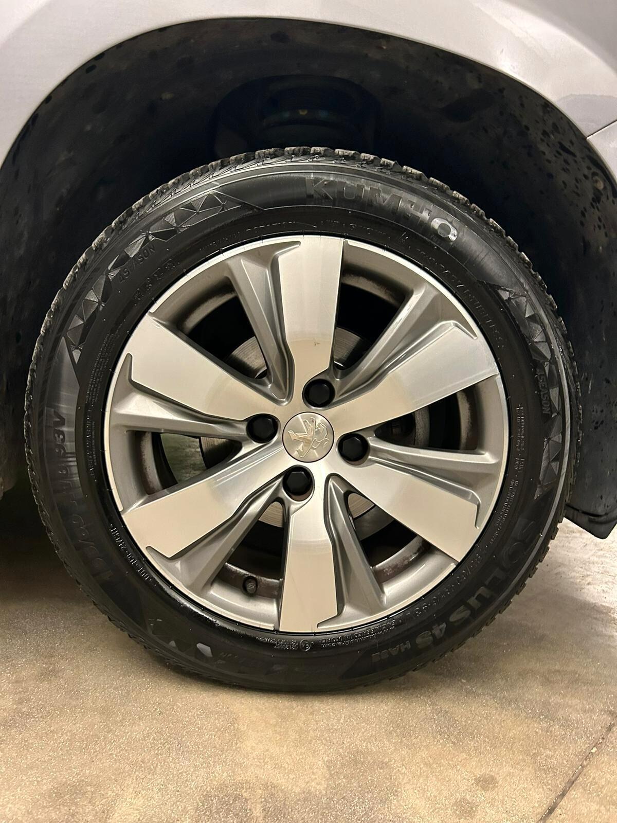 Peugeot 2008 PureTech 82 ETG5 S&S Allure