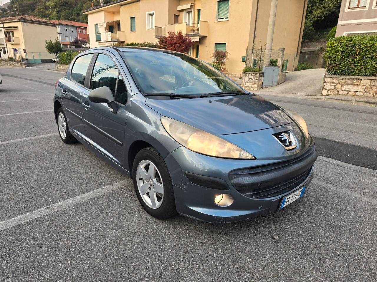 PEUGEOT 207 1.4 "OK PER NEOPATENTATI"