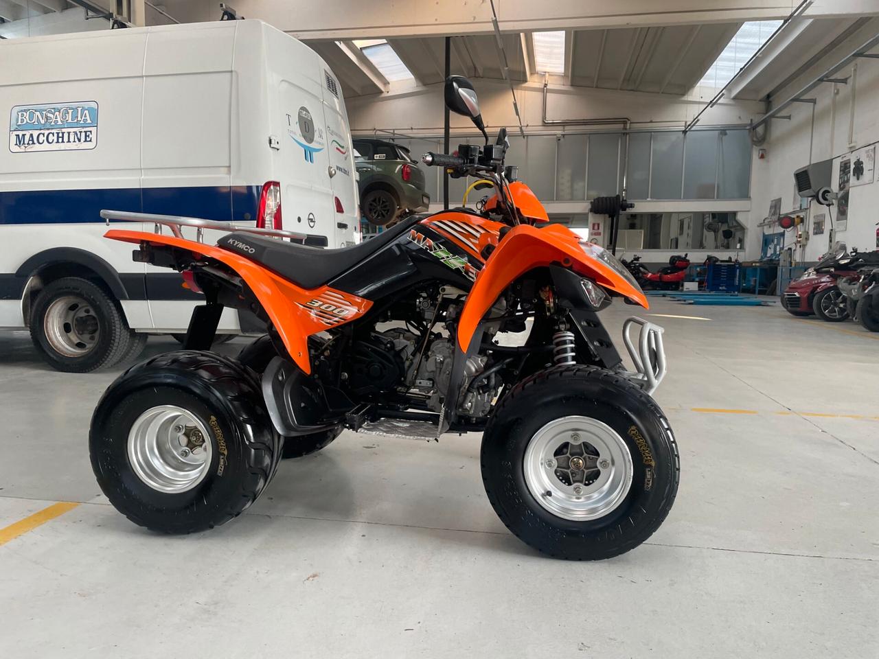 Kymco Maxxer 300 2x4