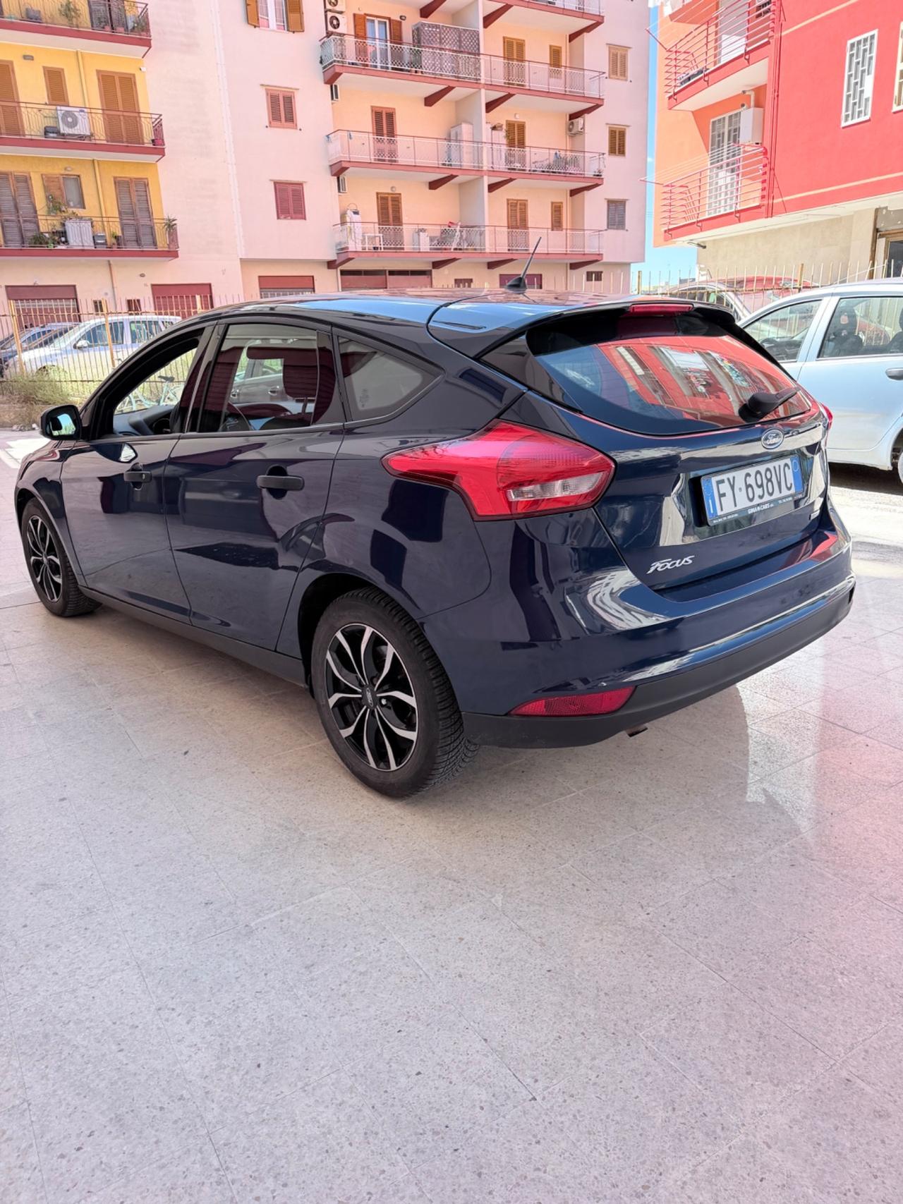 Ford Focus 1.0 EcoBoost 100 CV Start&Stop Business