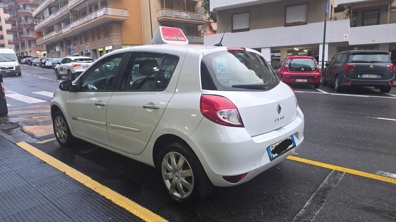 Renault Clio 1.2 16V 5 porte Dynamique GARANZIA 12 MESI