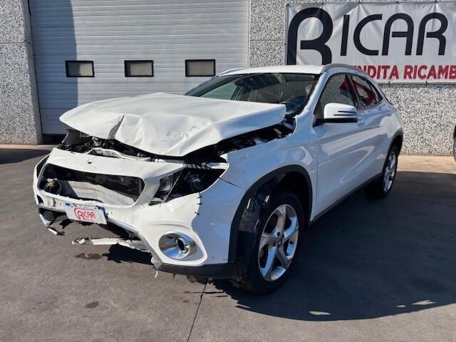 Mercedes-benz GLA 200 Business