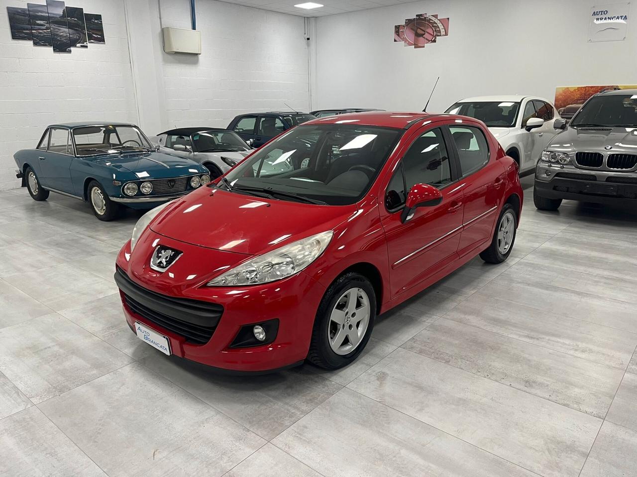 Peugeot 207 5p 1.4 8v 75cv