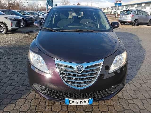 Lancia Ypsilon 1.2 69 CV 5 porte Elefantino
