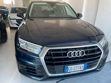 Audi Q5 35 TDI quattro S tronic Business