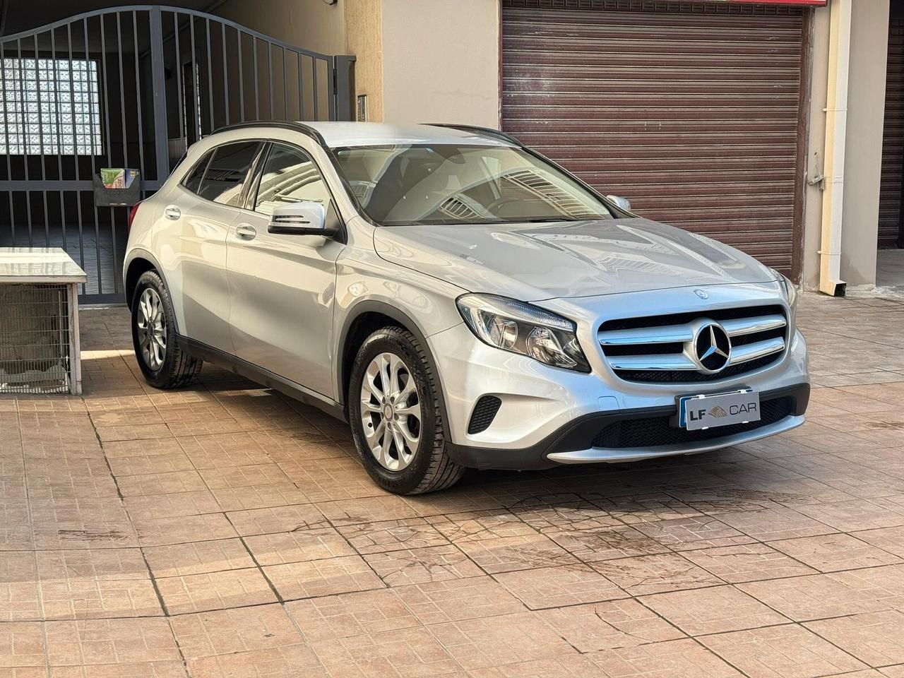 Mercedes-benz GLA 180 1.5 d Automatic Business 110 cv