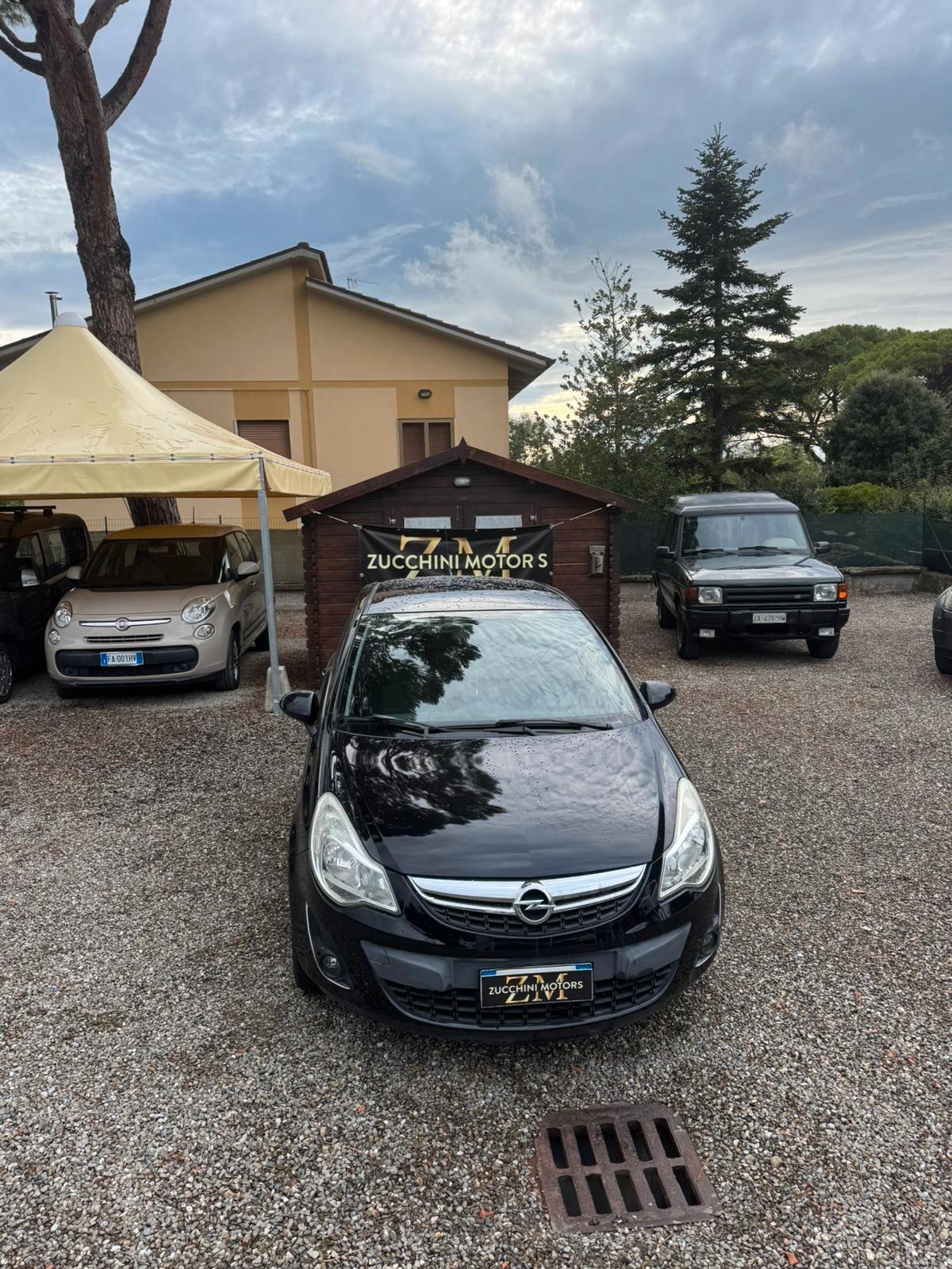 Opel Corsa 1.2 5 porte Cosmo