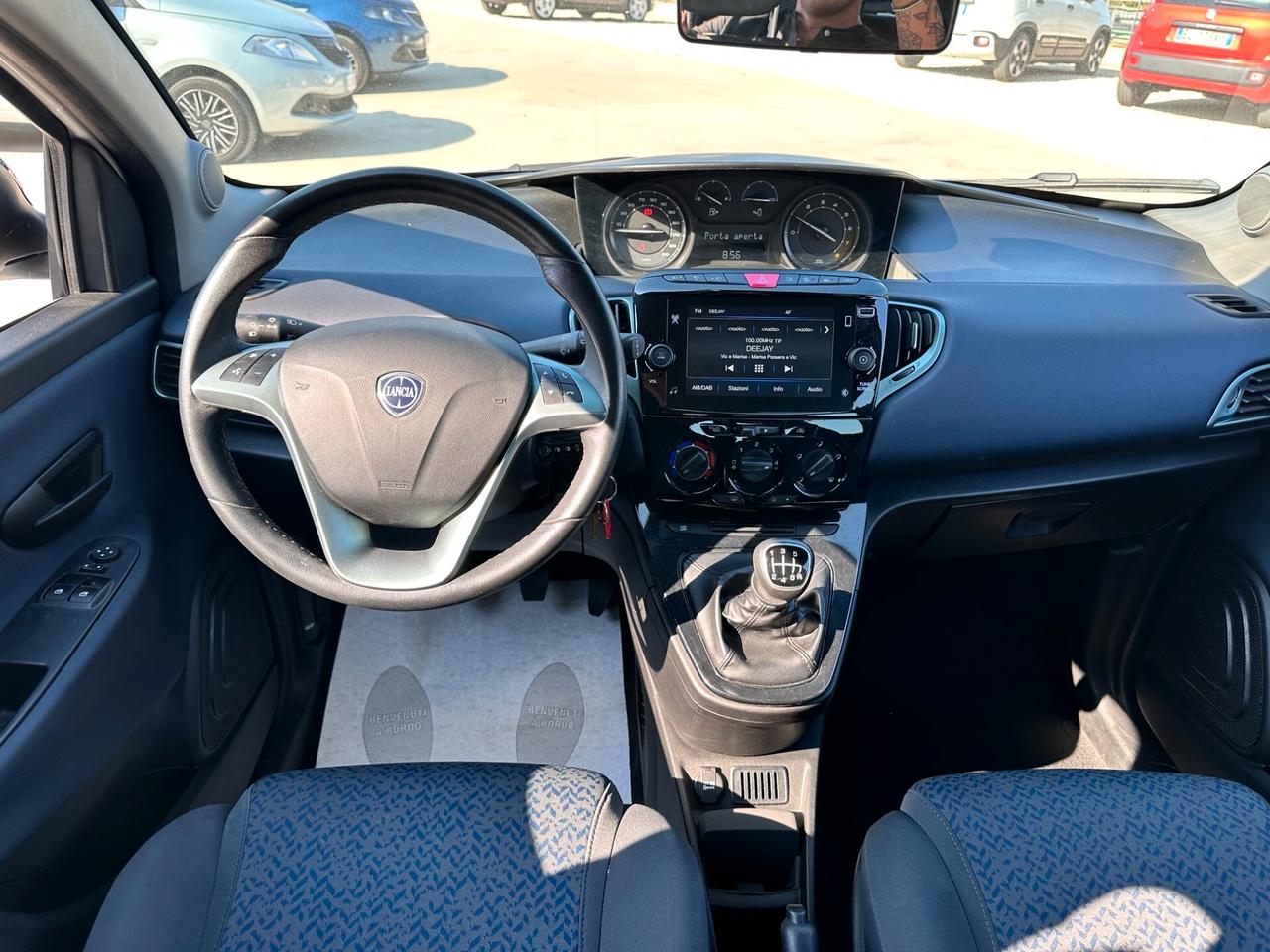 Lancia Ypsilon 1.0 FireFly 5 porte S&S Hybrid Gold