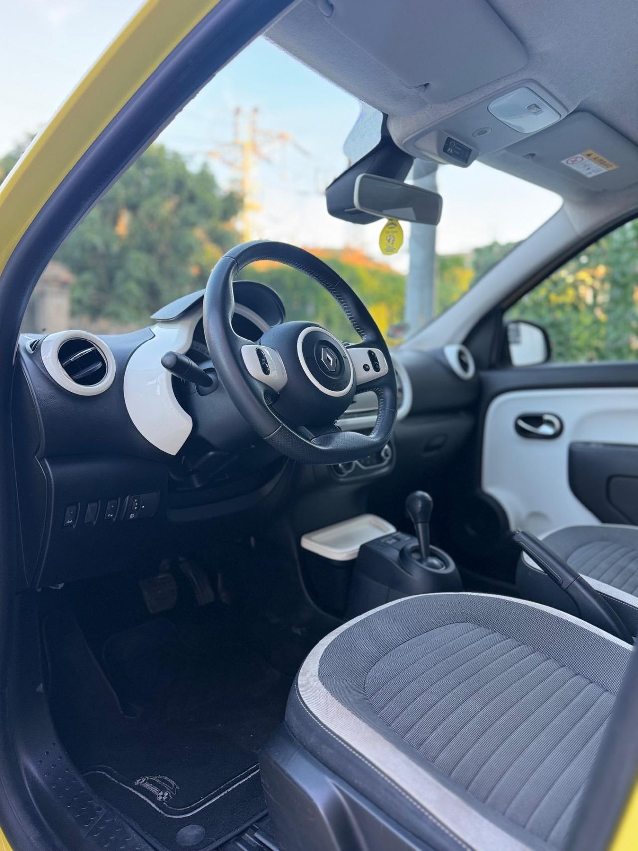 Renault Twingo TCe 90 CV EDC Intens