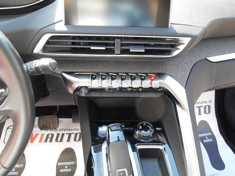 Peugeot 3008 BENZINA AUTOMATICO KM 22000