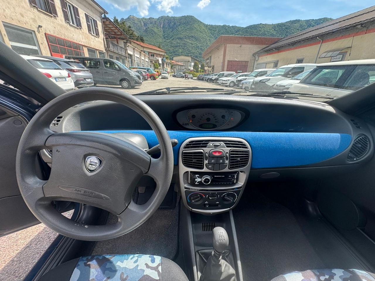 Lancia Y 1.2i cat Elefantino Blu