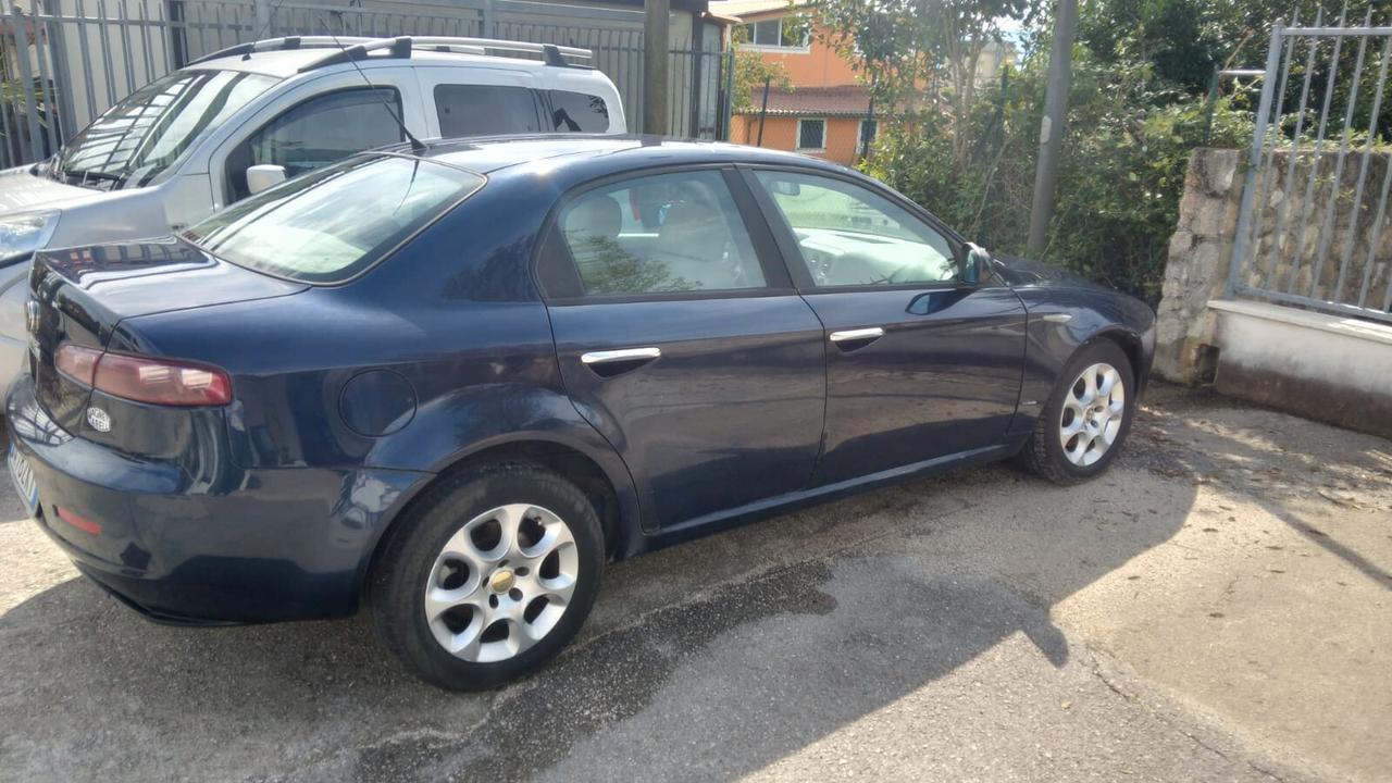 Alfa Romeo 159 1.9 JTDm Distinctive