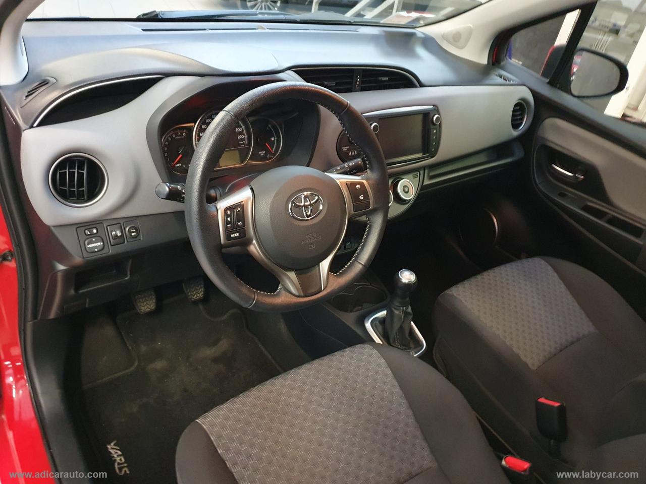 TOYOTA Yaris 1.0 5p.