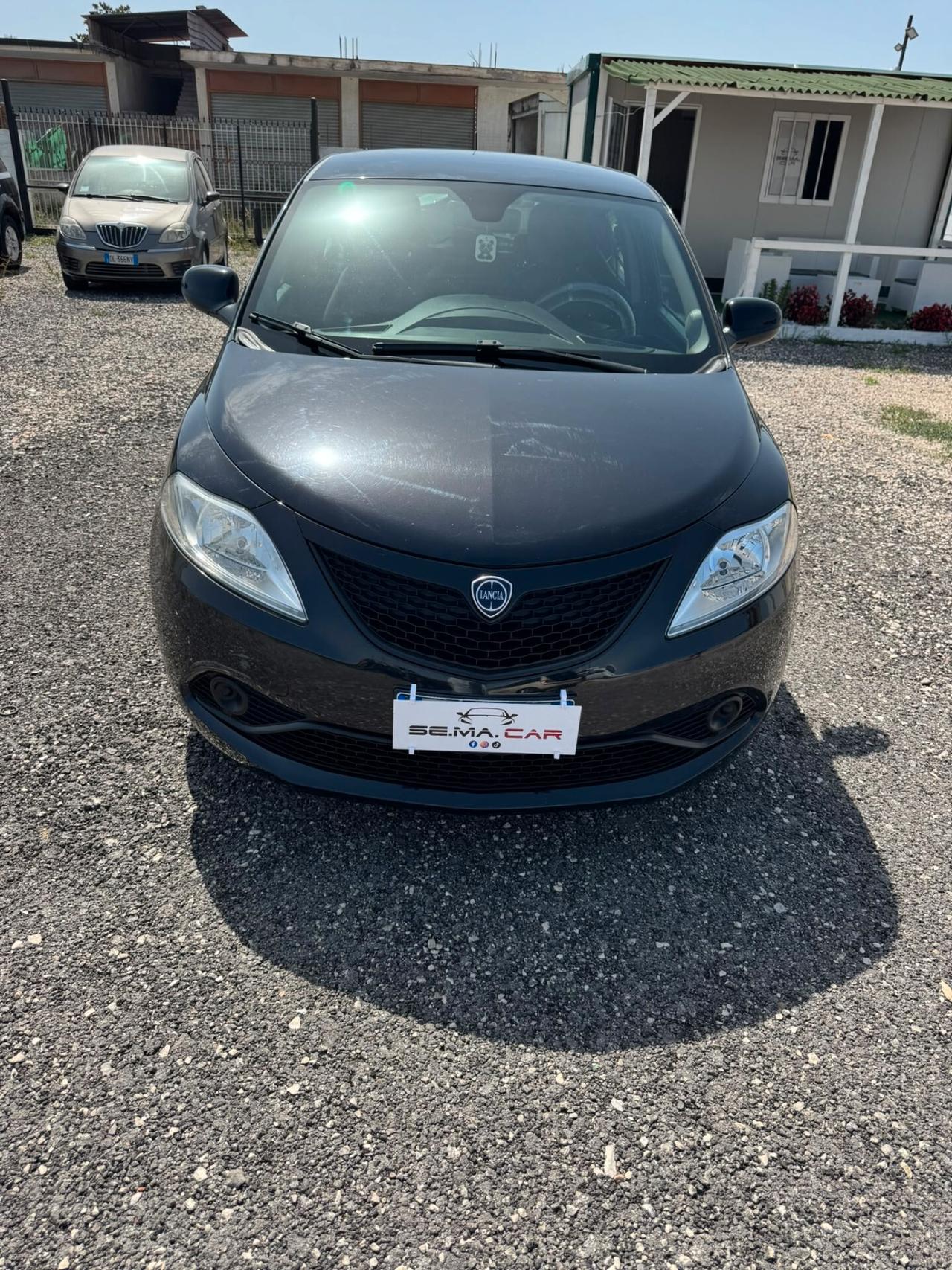Lancia Ypsilon 1.2 69 CV 5 porte S&S Gold