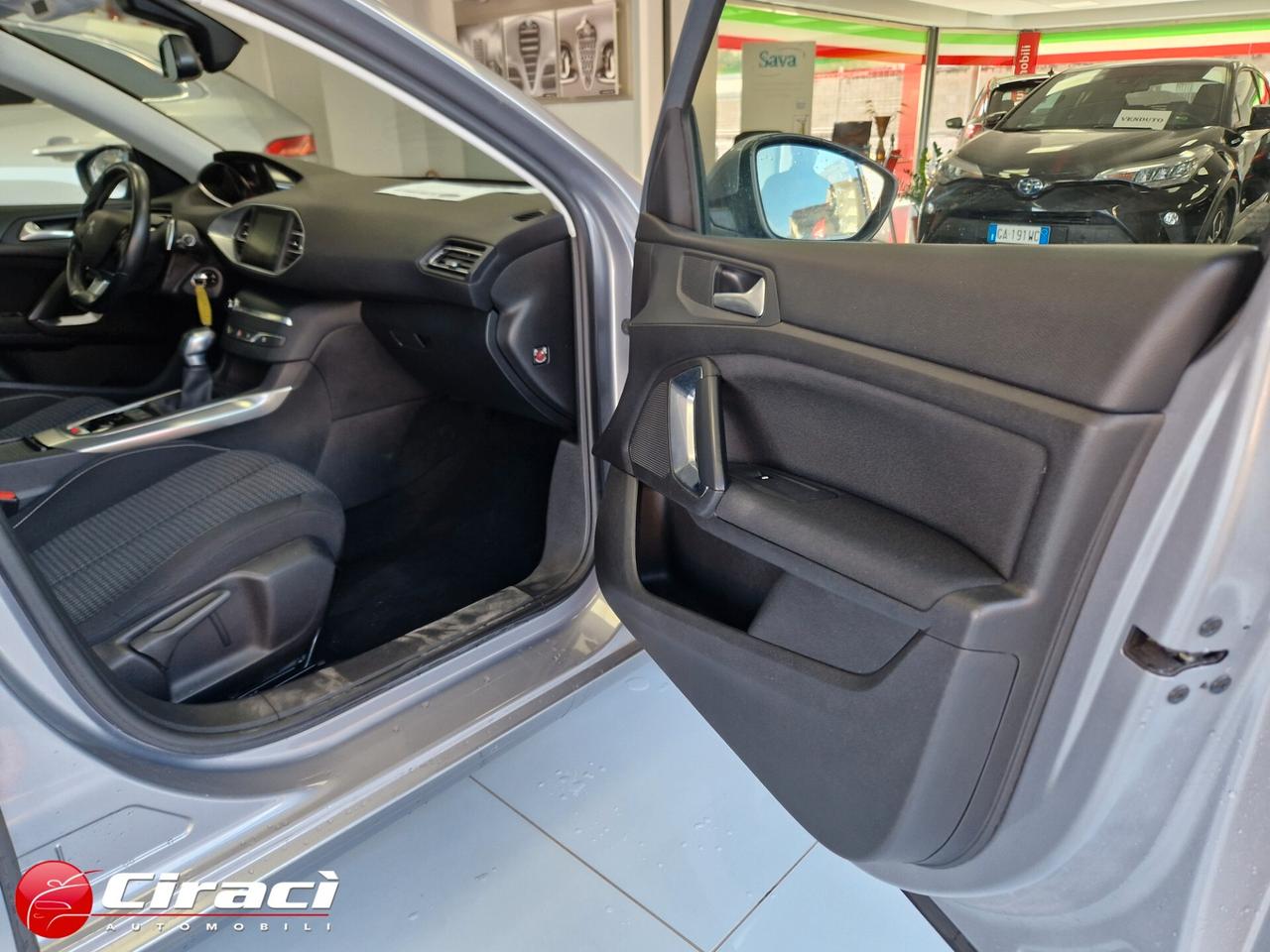 Peugeot 308 BlueHDi 130 EAT8 Business