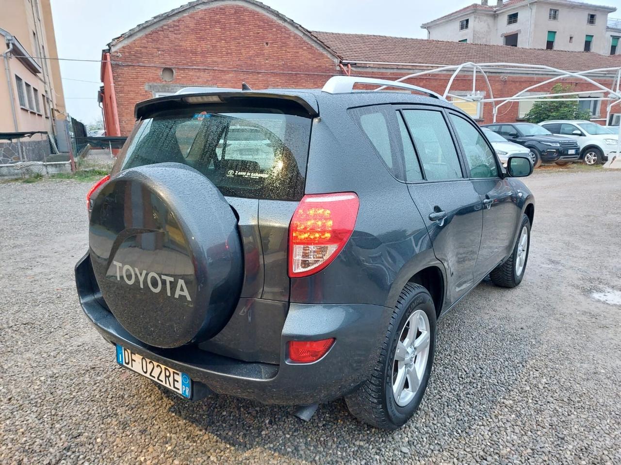 Toyota RAV 4 RAV4 2.2 D-4D 136 CV Sol UNICO PROPRIETARIO