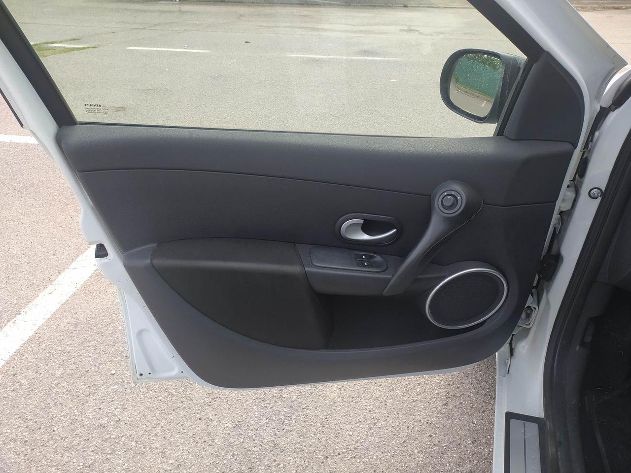Renault Clio 20th Anniversary 1.2 16V 75cv #10789
