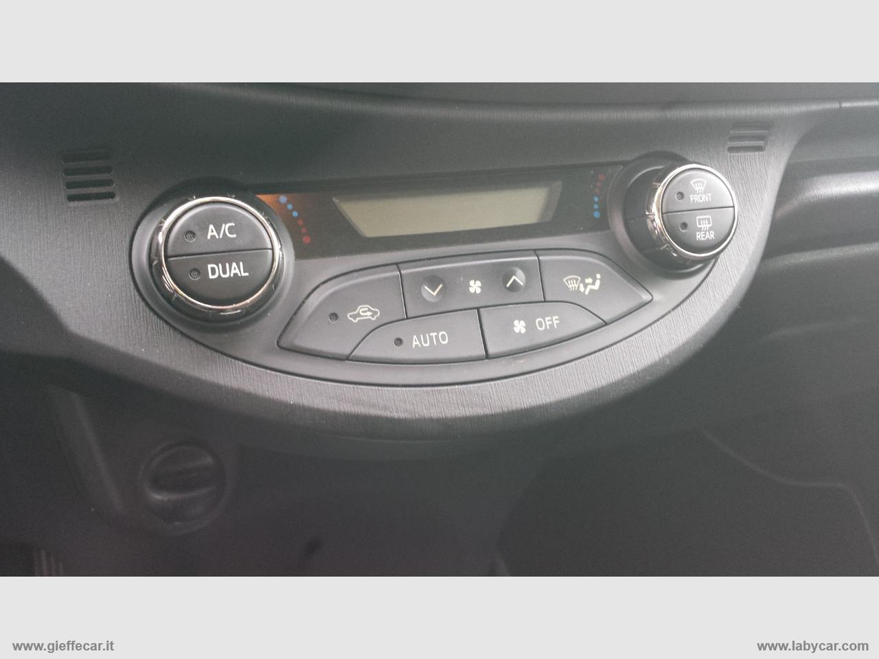 TOYOTA Yaris 1.3 5p. Style