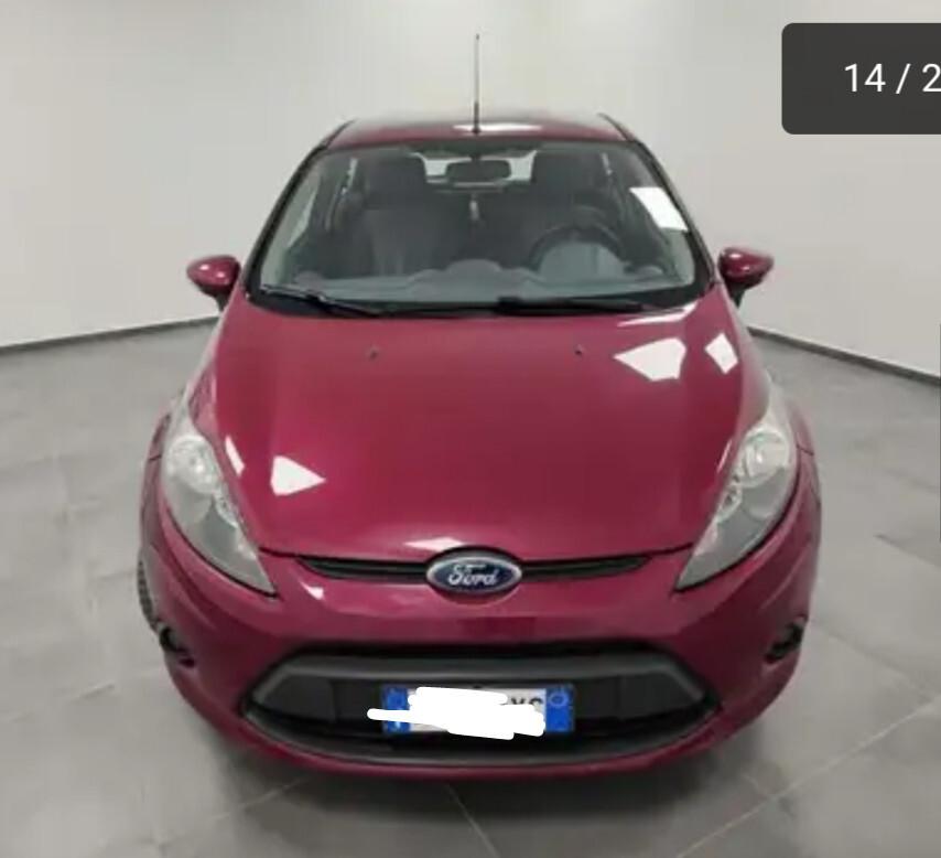 Ford Fiesta 1.4 5 porte Bz.- GPL Titanium