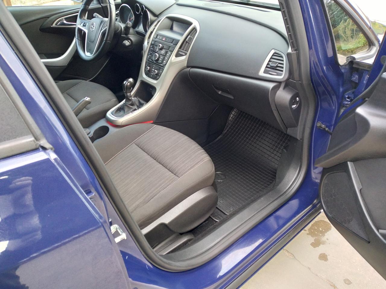 Opel Astra 1.4 Turbo 140CV Sports Tourer GPL Tech Elective