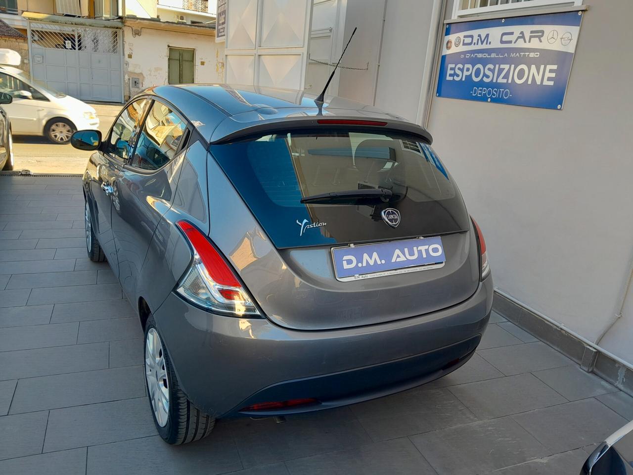 Lancia Ypsilon 1.2 69 CV 5 porte S&S Silver