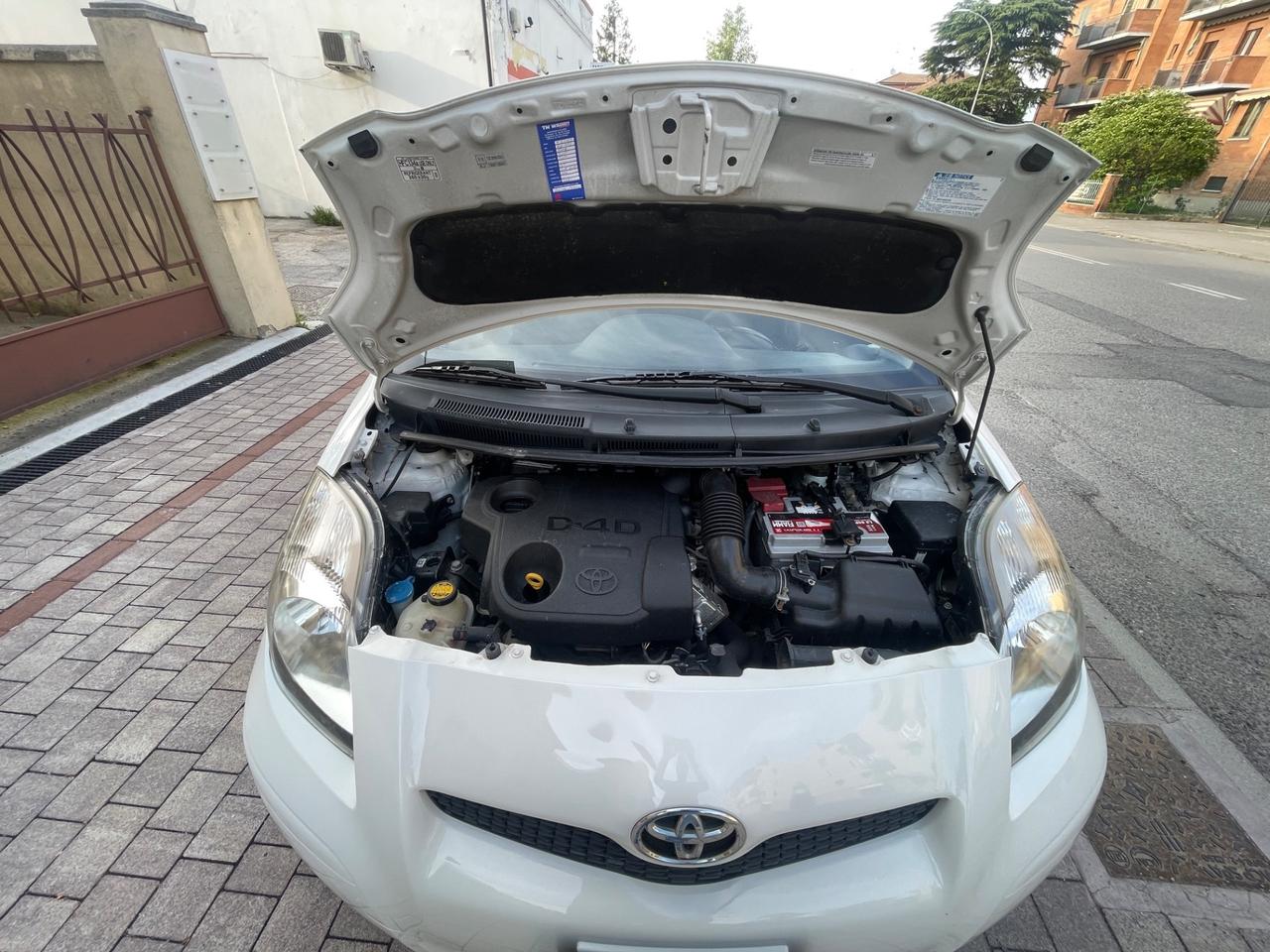 Toyota Yaris 1.4 D-4D DPF 5 porte M-MT Sol