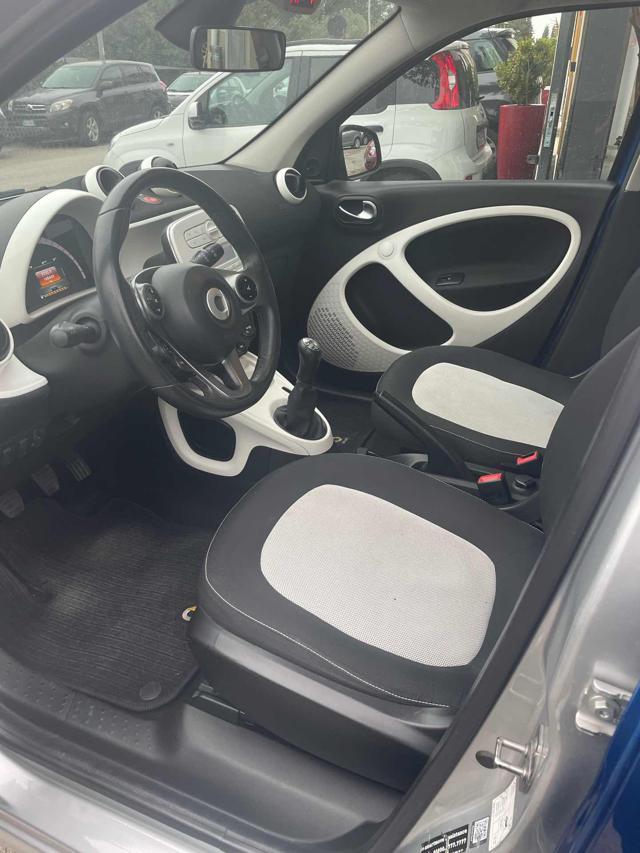 SMART ForFour 70 1.0 Passion