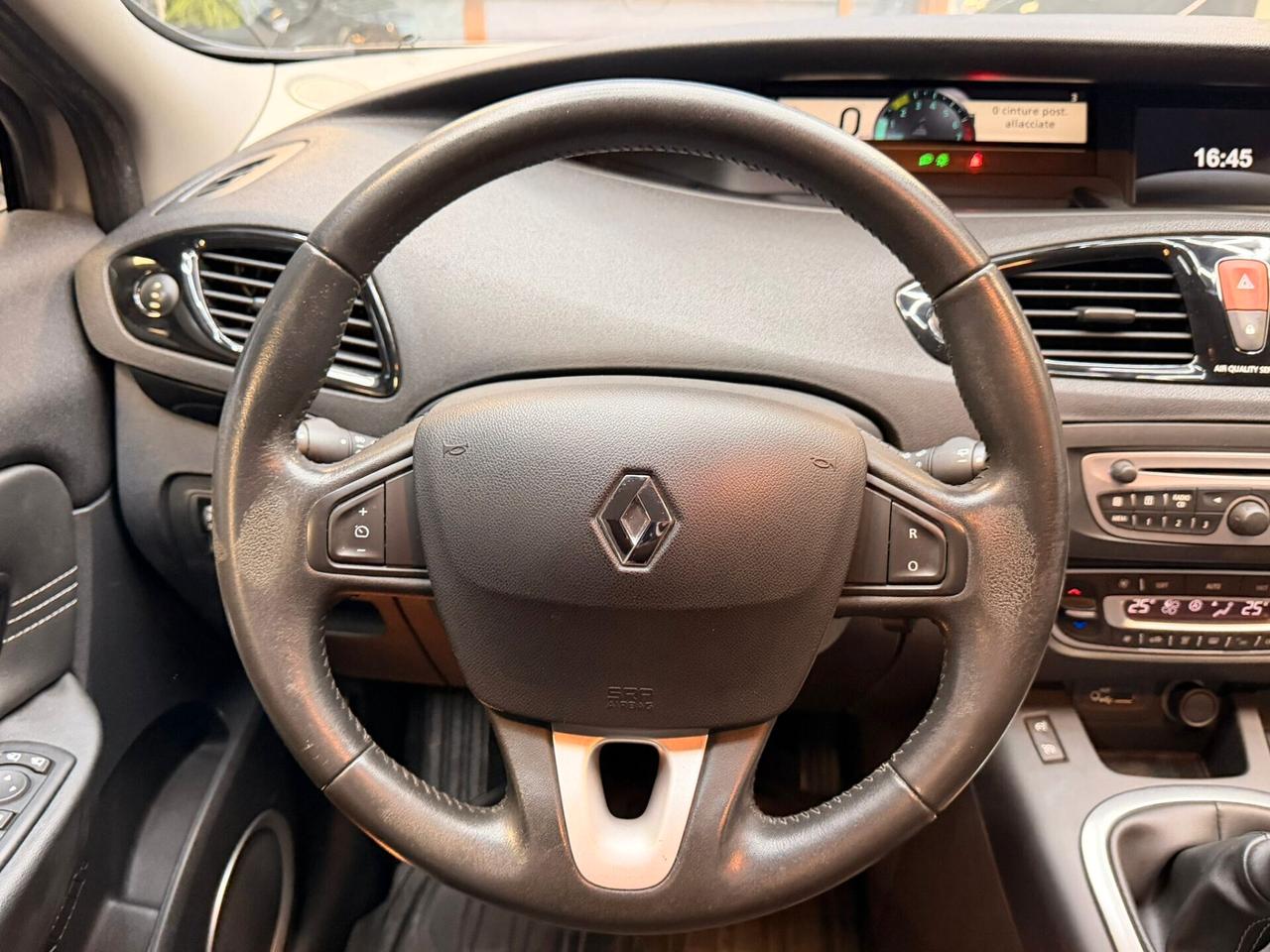 Renault Scenic Scénic X-Mod 1.4 TCe Dynamique