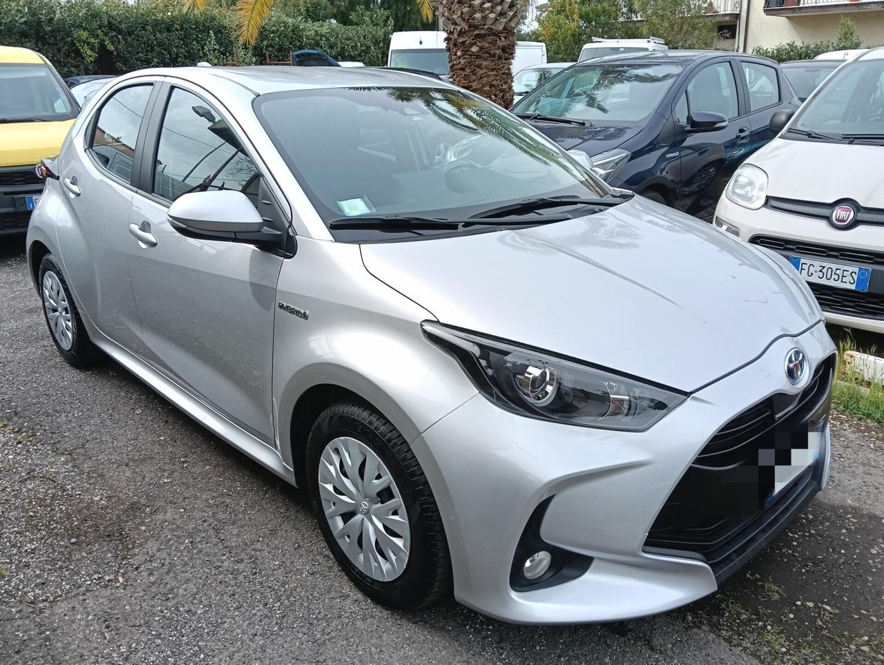 Toyota Yaris 1.5 Hybrid 5 porte Trend