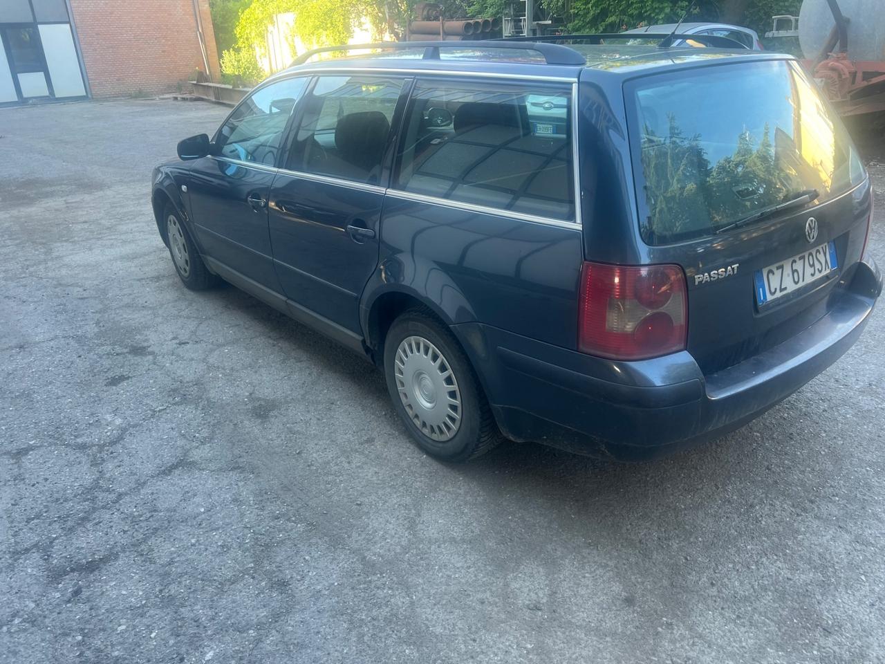 Volkswagen Passat 1.9 TDI/105CV Var. Trendline