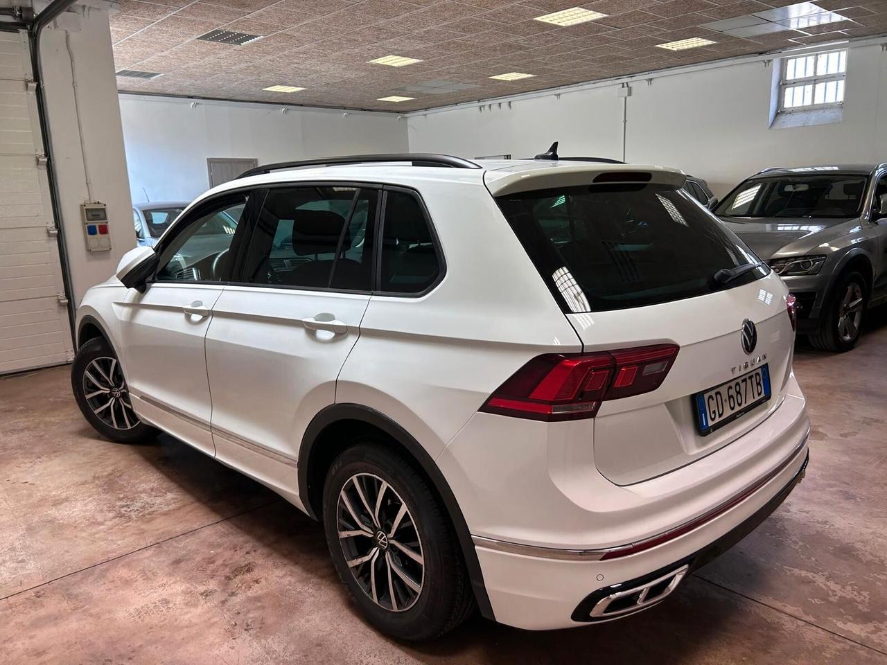 Volkswagen Tiguan 2.0 TDI 150 CV SCR DSG R-Line