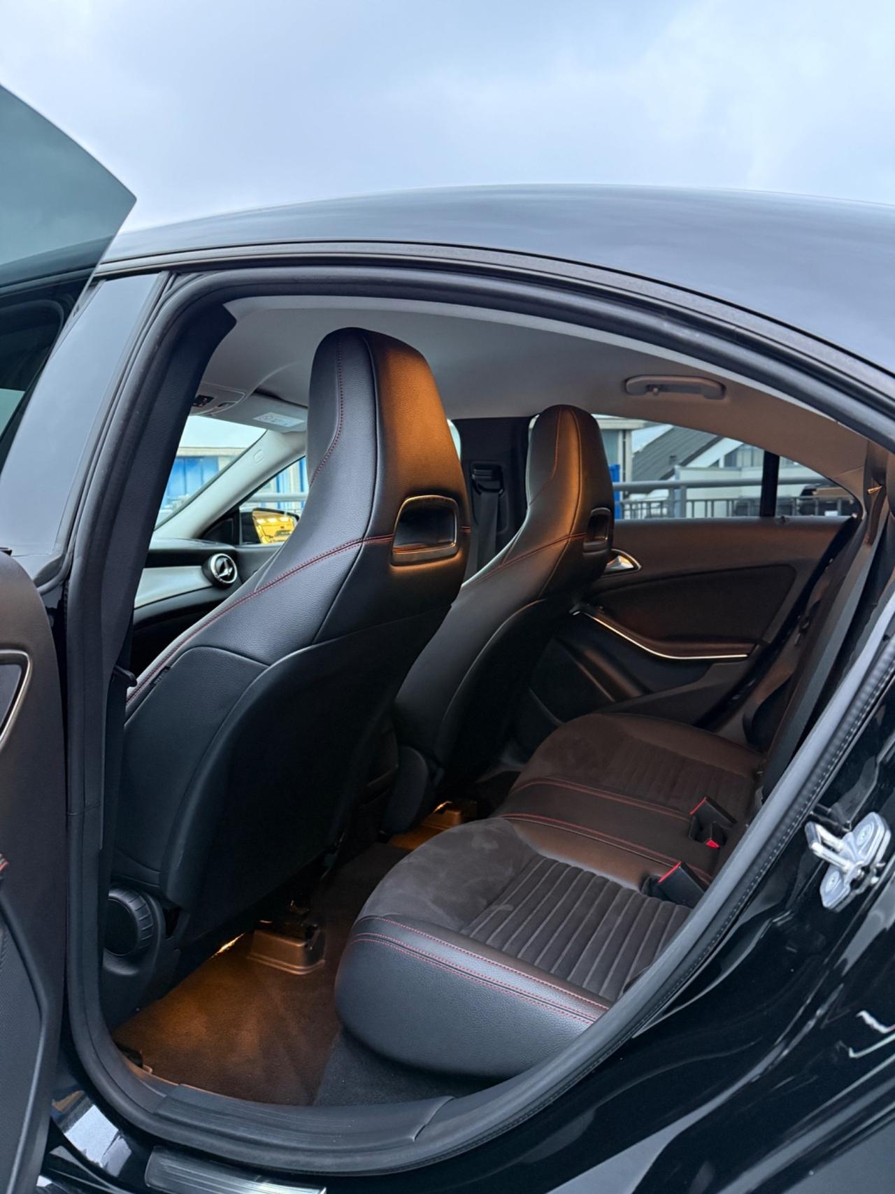 Mercedes-benz CLA 200 d 4Matic Automatic Premium