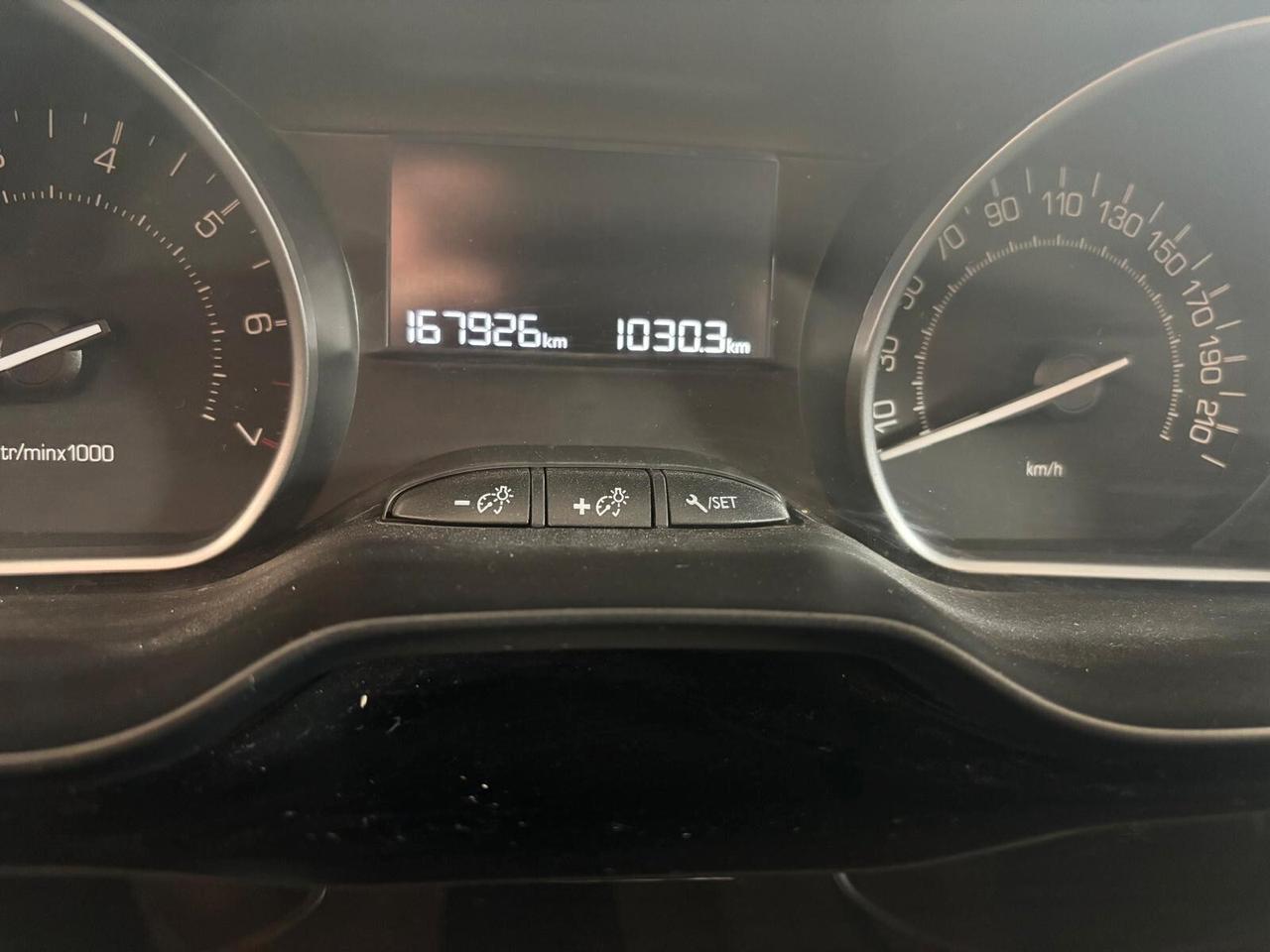 PEUGEOT 208 ANNO 2017 BZ GPL ADATTA NEOPATENTATI KM 167 MILA