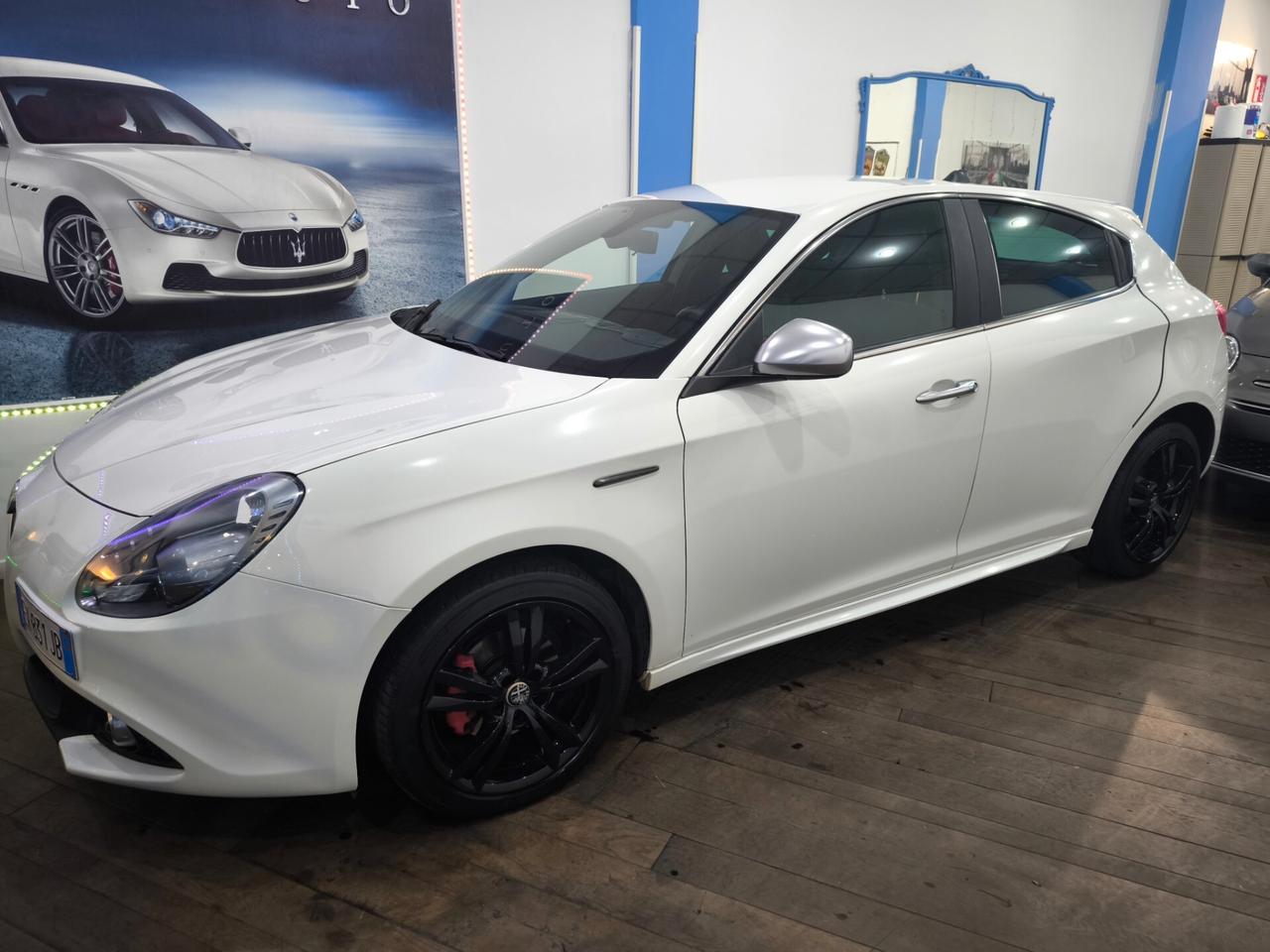 Alfa Romeo Giulietta 1.6 JTDm-2 105 CV Distinctive