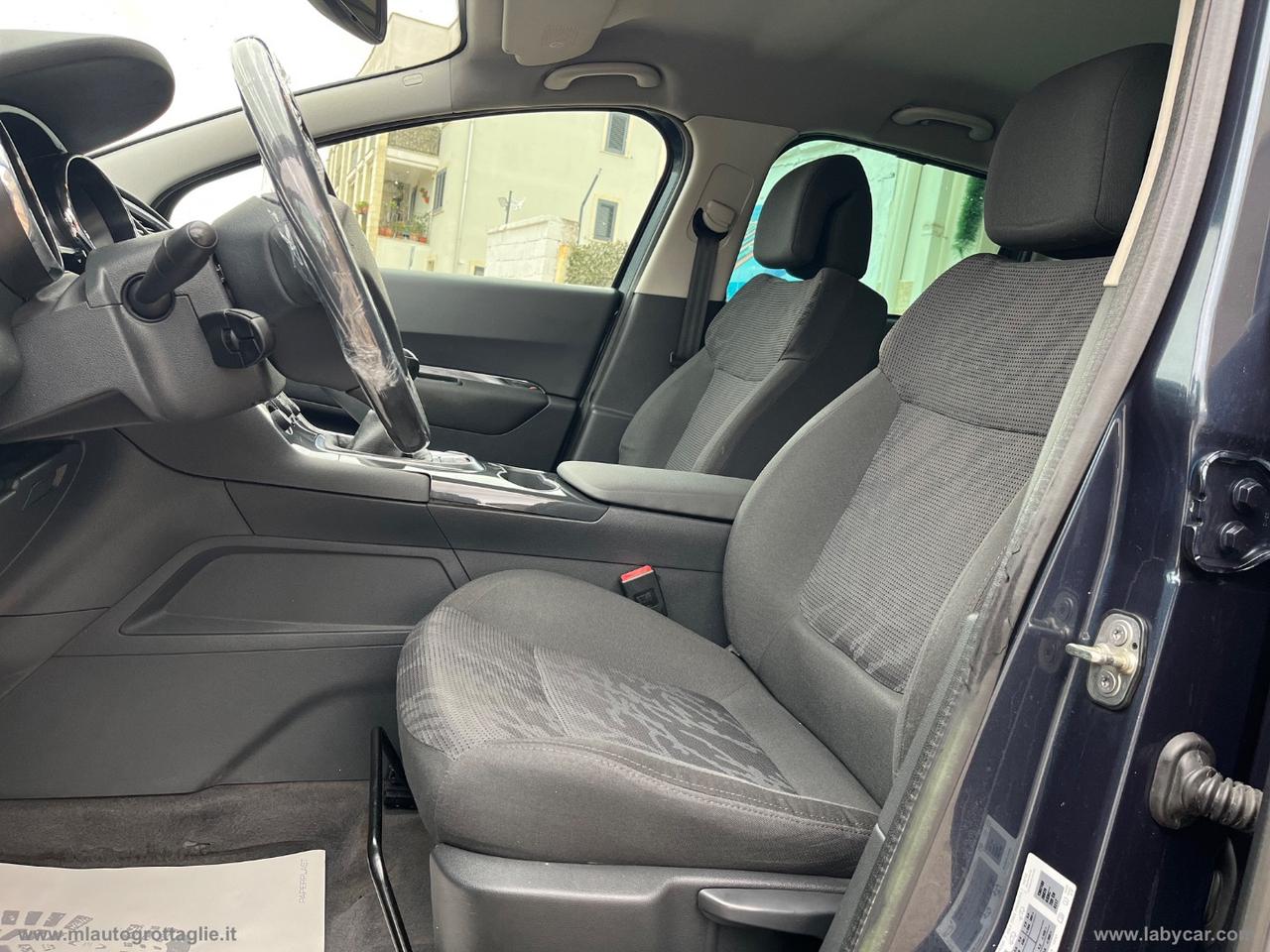 PEUGEOT 3008 1.6 HDi 112 CV Business