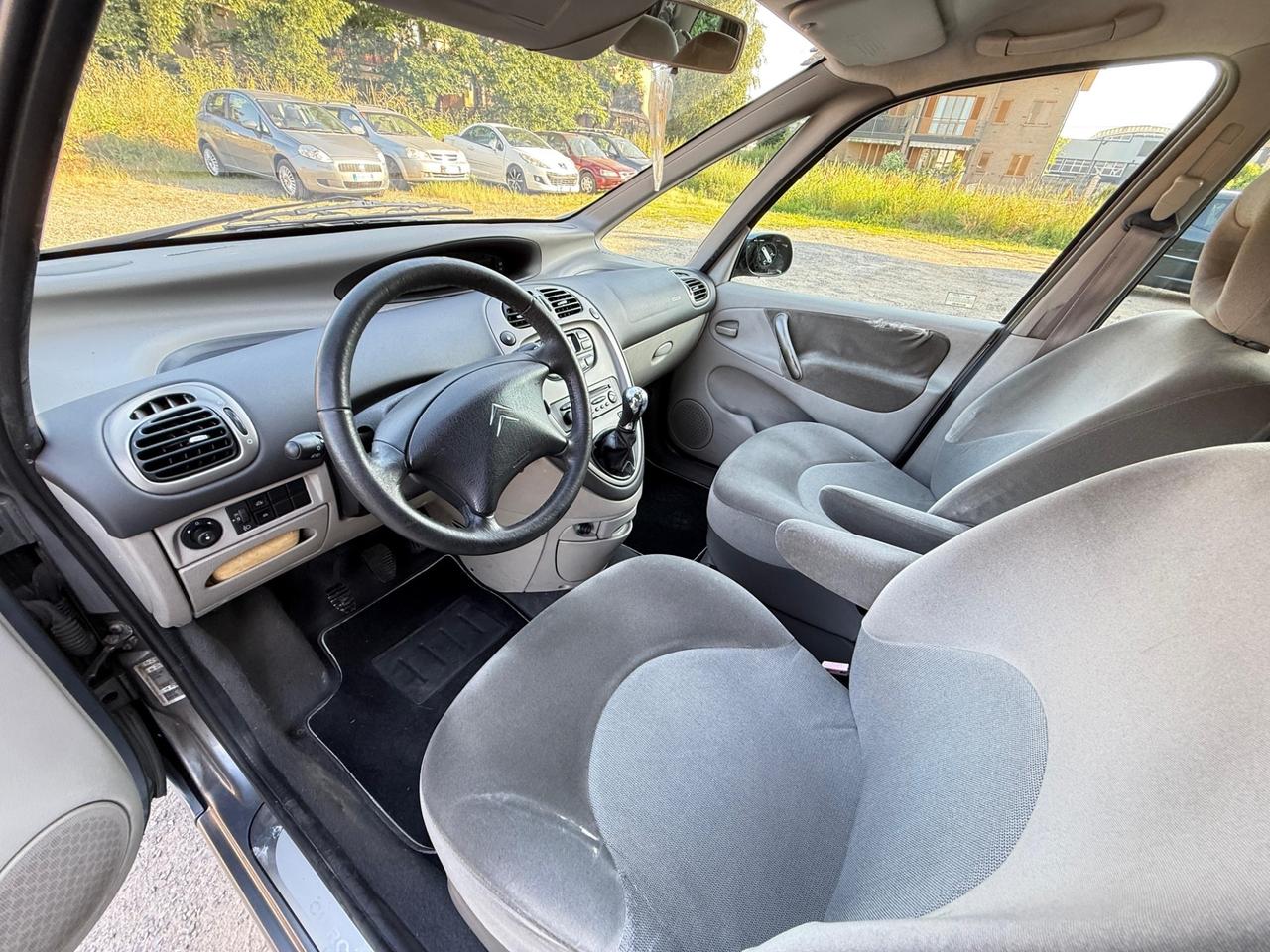 Citroen Xsara 1.6i 16V cat 5 porte Exclusive