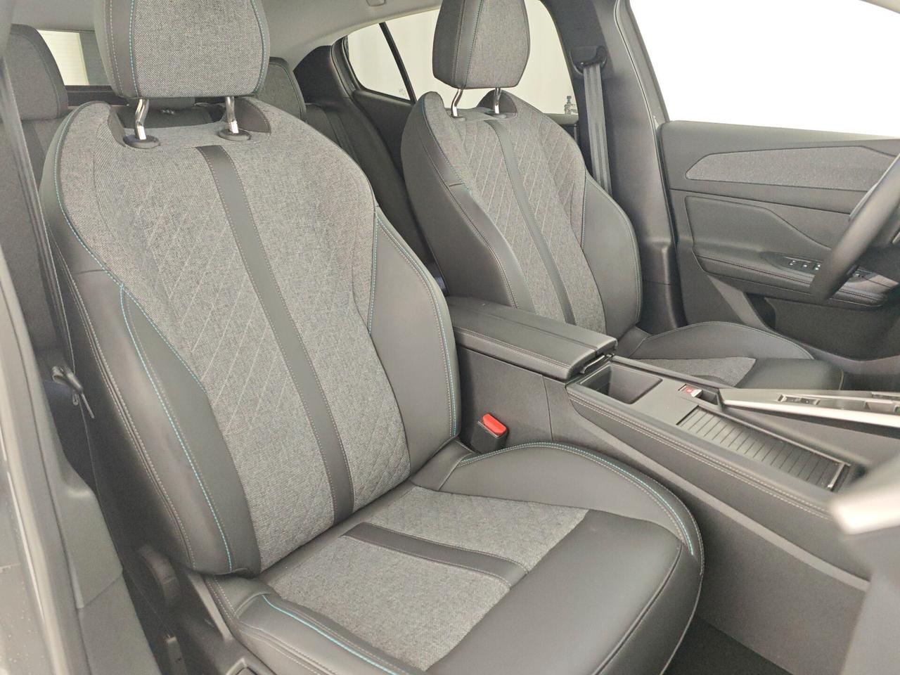 Peugeot 408 PureTech 130 S&S EAT8 Allure