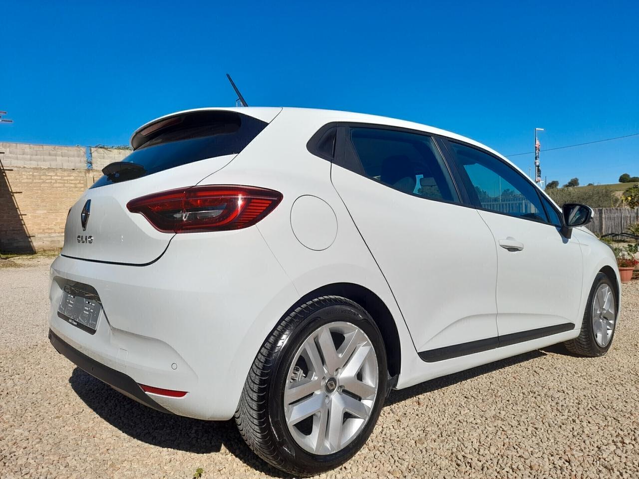 Renault Clio TCe 90 CV SOLO 92000KM NEOPATENTATI